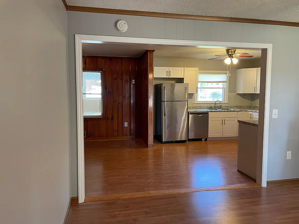 307 Claudine Dr