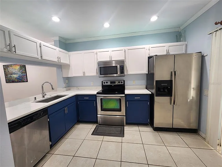 8637 Hunters Key Cir #8637 — Photo 5