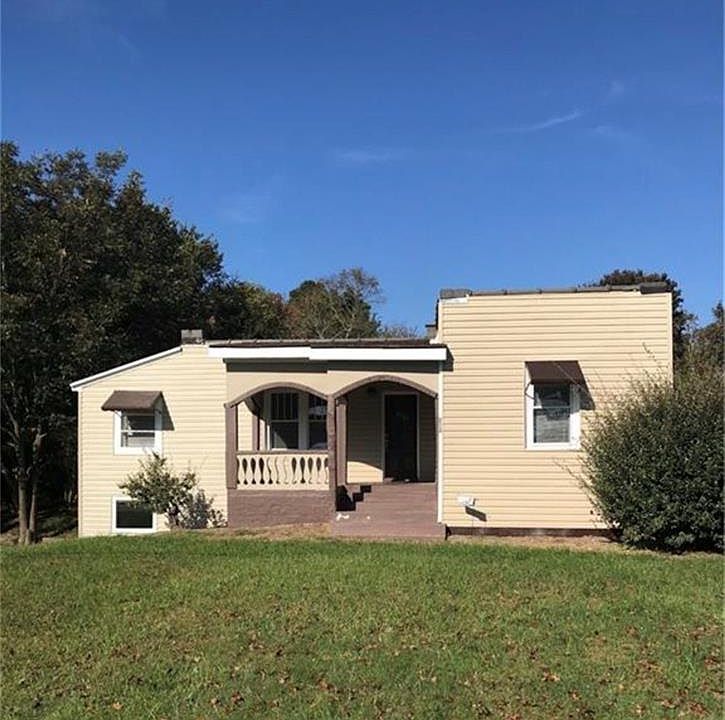 1st image of 714 Becks Church Rd