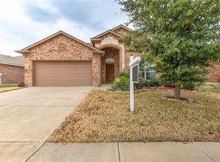 10901 Irish Glen Trl, Fort Worth, TX 76052
