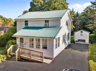 8 Maple St, Hallowell, ME 04347