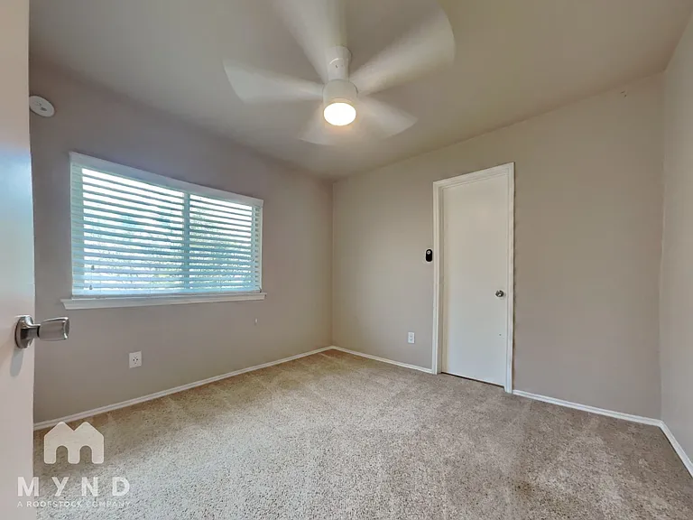 8709 Verona Trl — Photo 19