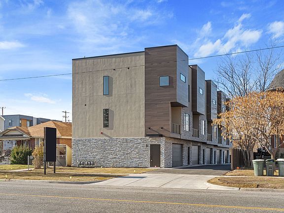 2nd image of 1618 S Main St #1