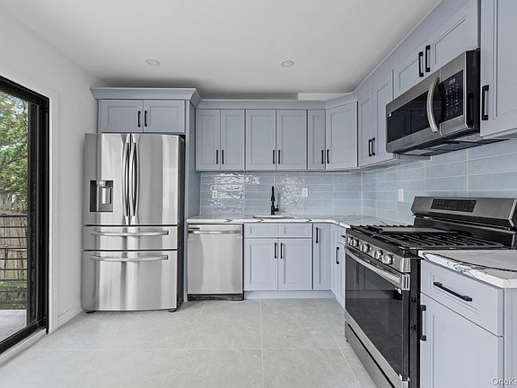 4th image of 11147 Witthoff Avenue