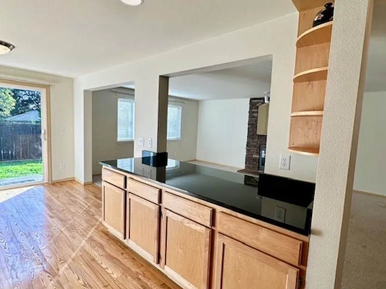 11447 SE 195th Pl — Photo 10
