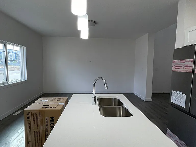 740 Daniels Way SW — Photo 26