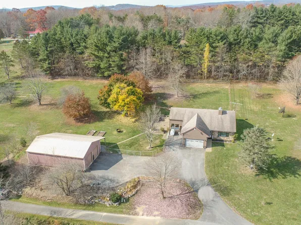 230 Moose Xing, Oakland, MD 21550