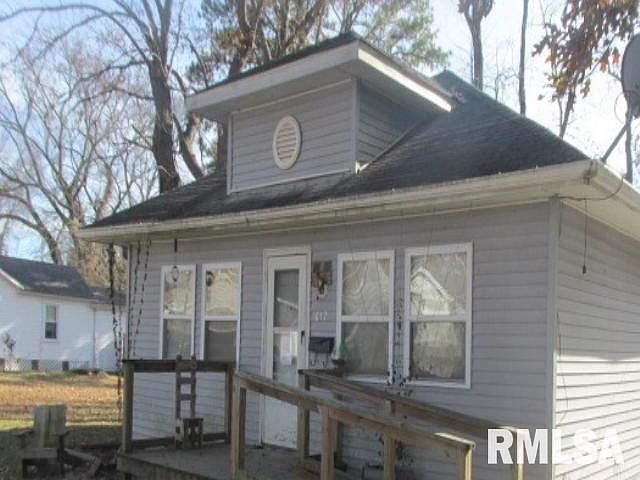 1st image of 617 Elder St