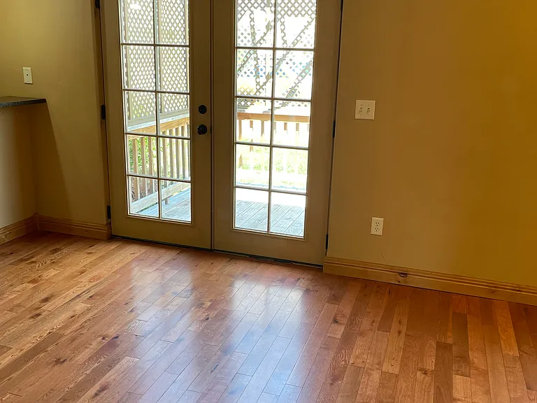 905 Saxon Way #D — Photo 26
