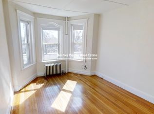 1179 Boylston St APT 9P, Boston, MA 02215