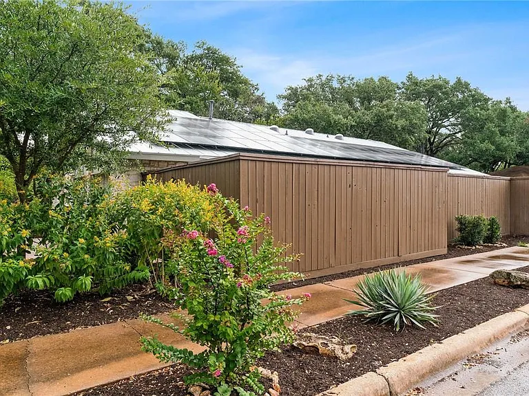 4007 Beaconsdale Dr — Photo 22