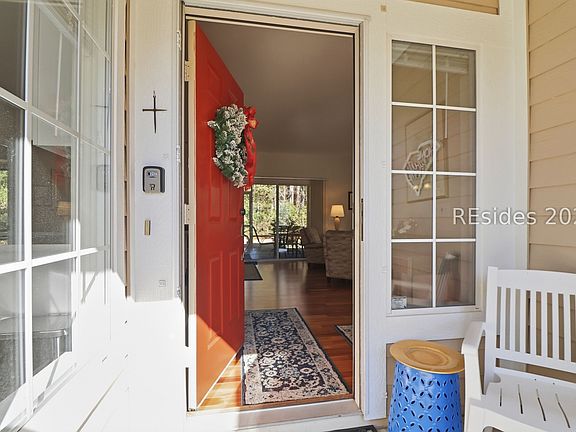 2nd image of 33 Broughton Cir