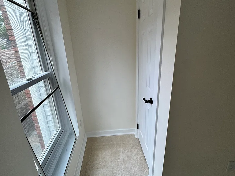 13 Colonial Ct — Photo 15