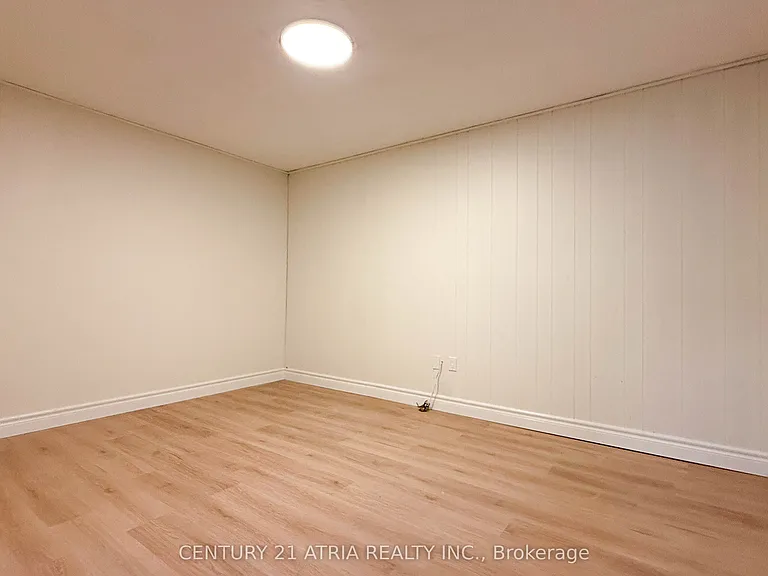 151 Fenn Ave — Photo 7