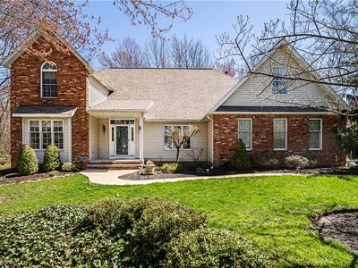 7985 Woods Edge Ct, Mentor, OH, 44060