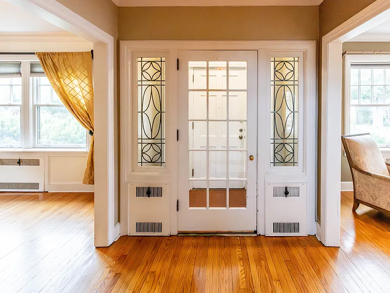 22 Serafin Pl — Photo 25