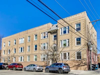 1228 W Sunnyside Ave #1W, Chicago, IL, 60640
