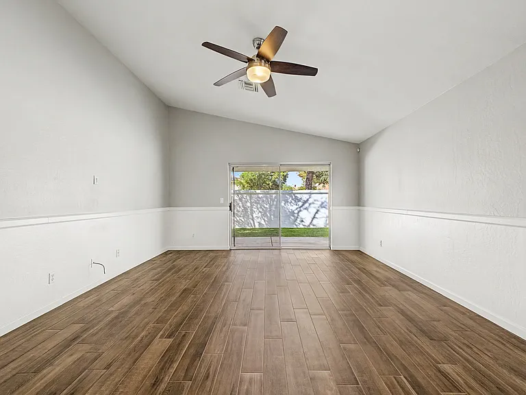 1321 N Malibu Ln — Photo 10