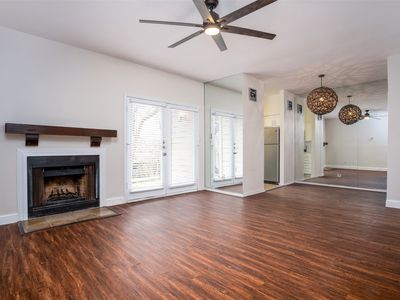 9747 Whitehurst Dr APT 71, Dallas, TX, 75243