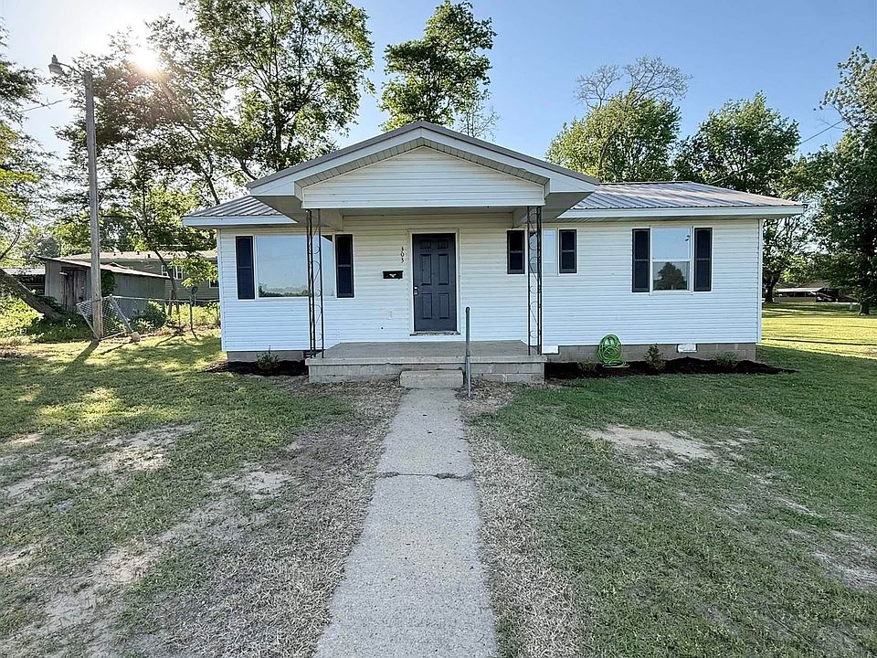 1st image of 303 NW 3rd St