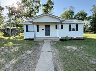 303 NW 3rd St, Corning, AR 72422