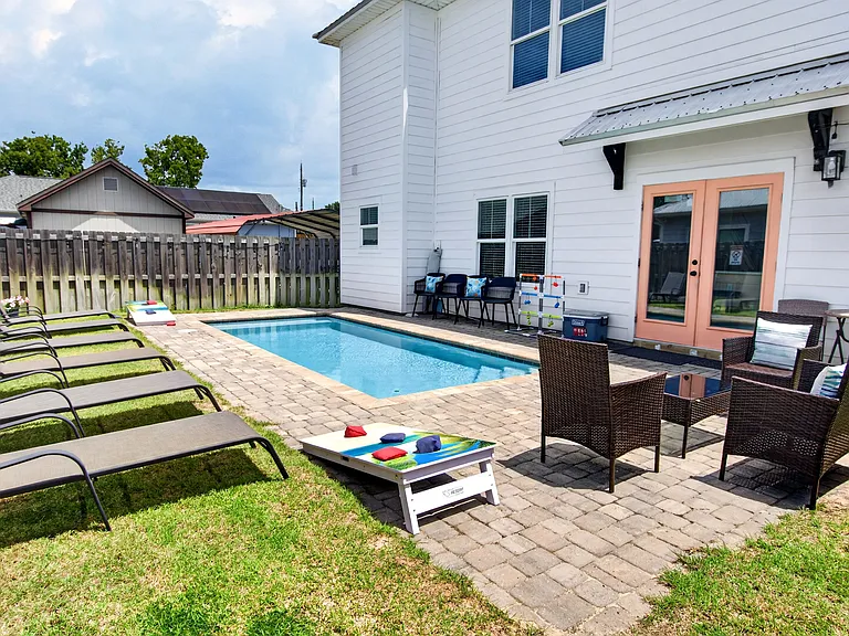 22520 Lakeview Dr — Photo 43