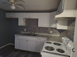 462 N Underwood St #3, Fall River, MA 02720