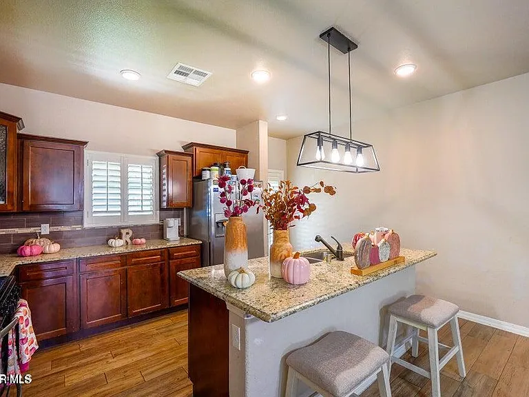 2105 Tim Foster St — Photo 8