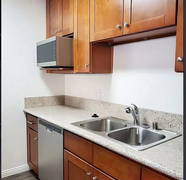 2025 Sepulveda Blvd #7 — Photo 7