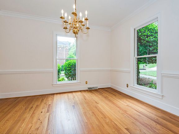 5th image of 9227 Tillot Dr