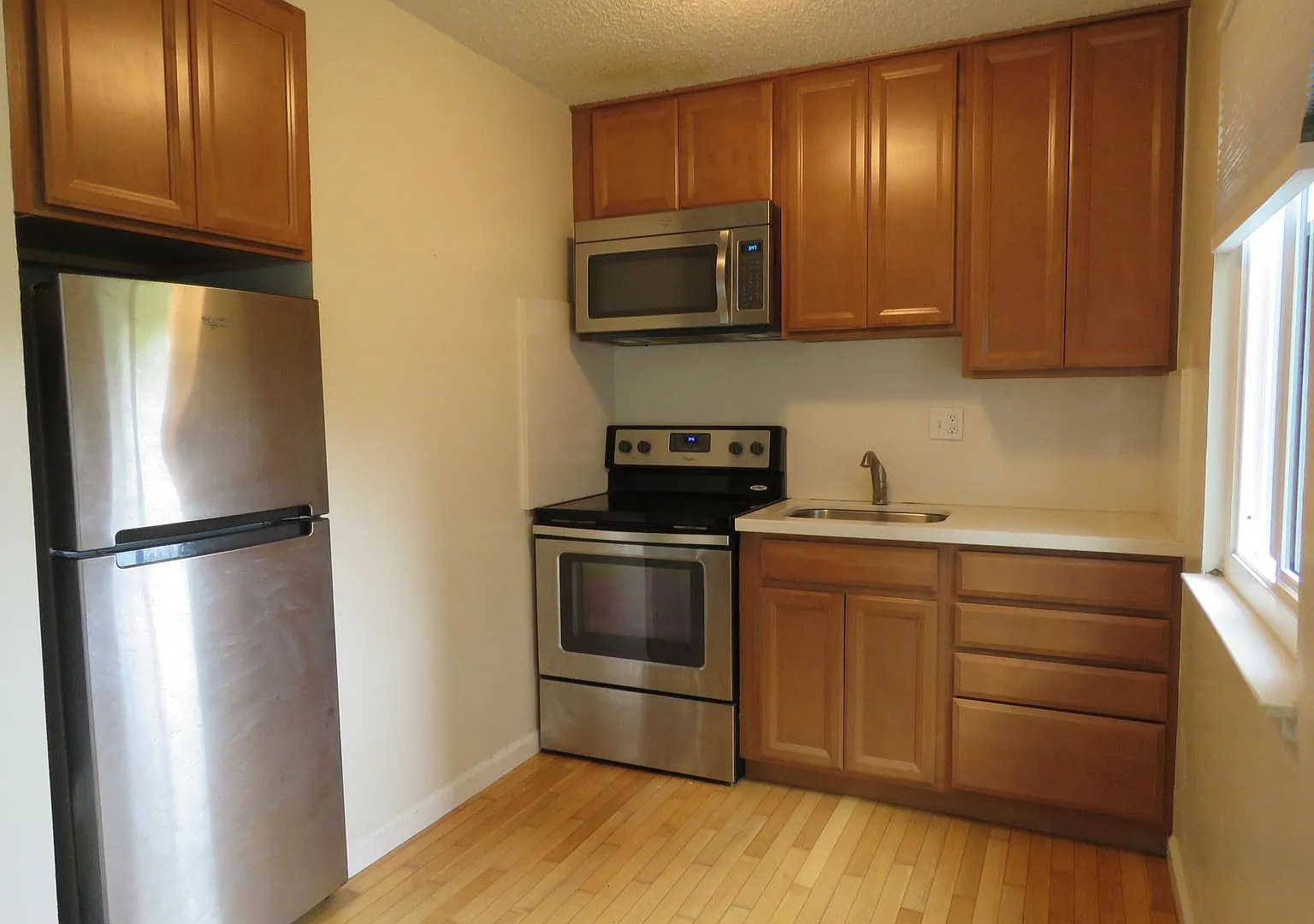 213B — Photo 1
