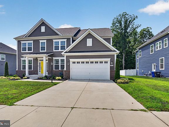 3rd image of 2409 Tree Vista Ct