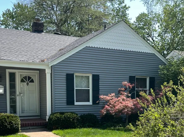 2808 Manderly Dr, Saint Louis, MO 63144