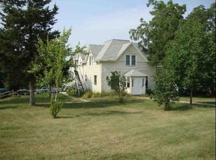 430 W Main St, Mount Horeb, WI 53572