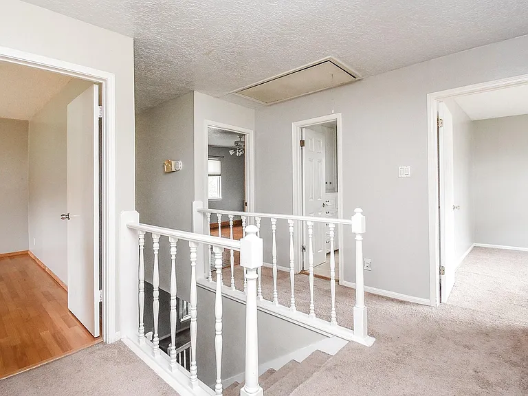 1709 Beaver Springs Ct — Photo 12