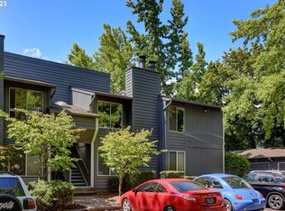 650 SW Meadow Dr APT 212, Beaverton, OR 97006