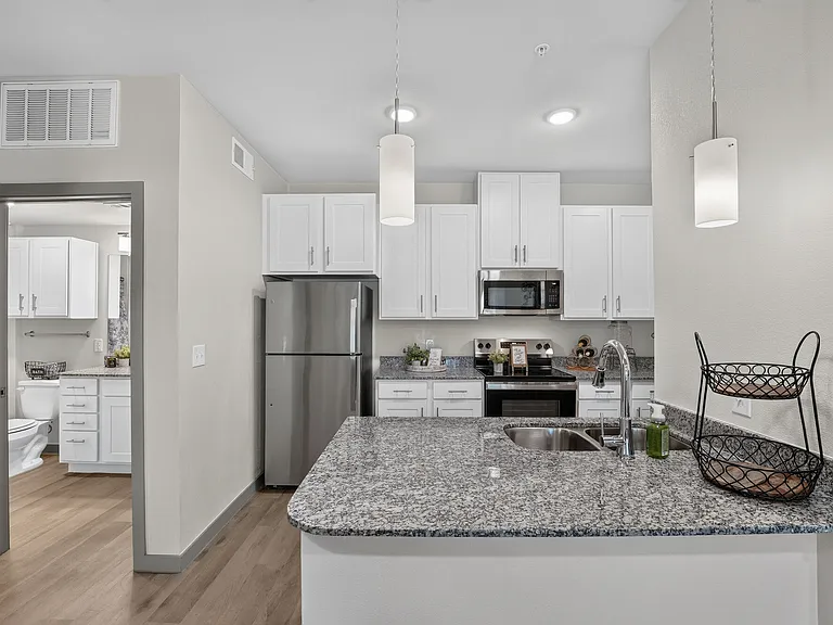 Woodview — Photo 81