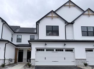 5487 Fawnsbury Ct, Powell, OH 43065