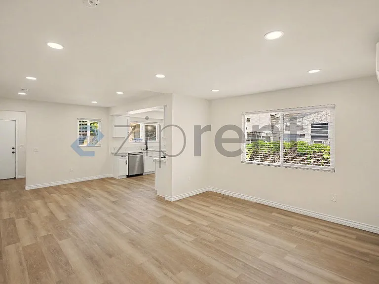 3751 E 6th St — Photo 4
