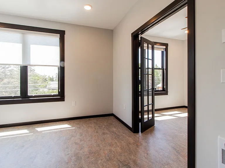 802 S Lake Ave #3 — Photo 6