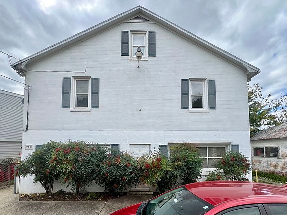 2nd image of 210 N Church St APT B