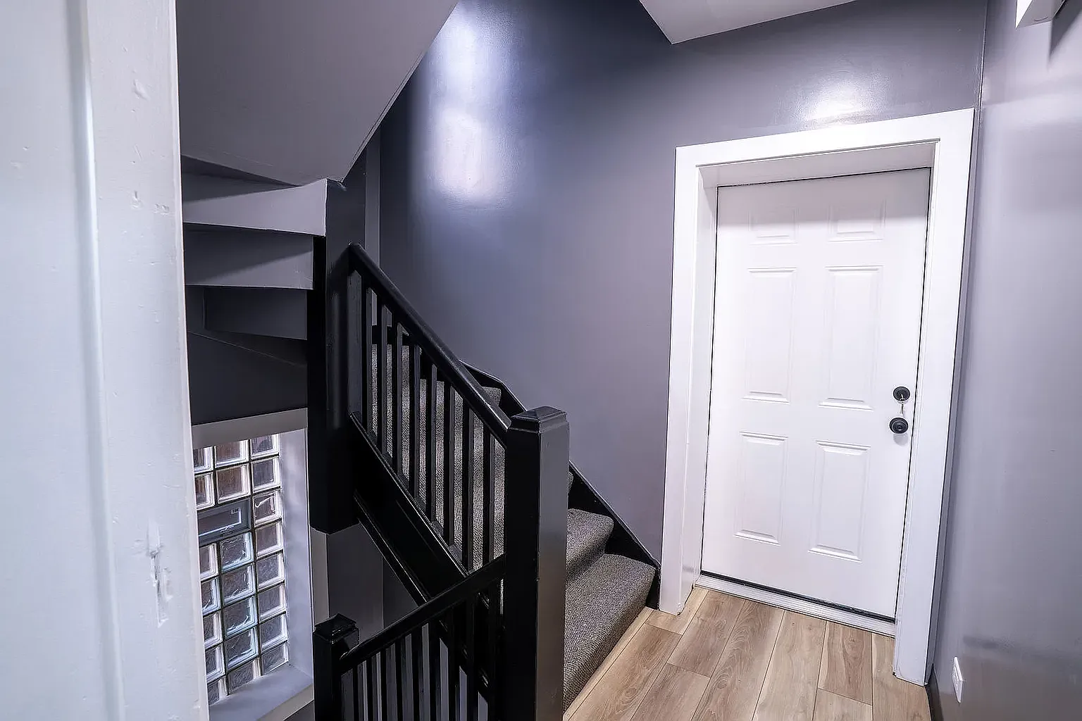 2 bed, 1150 sqft, $2,200 — Photo 2