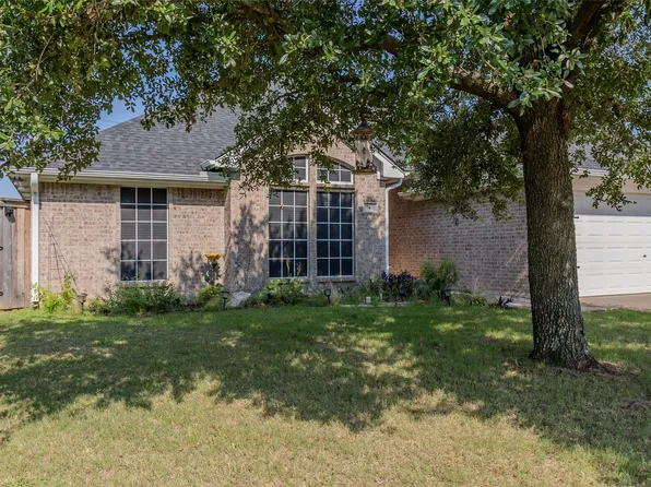 741 Snapper Dr, Burleson, TX 76028