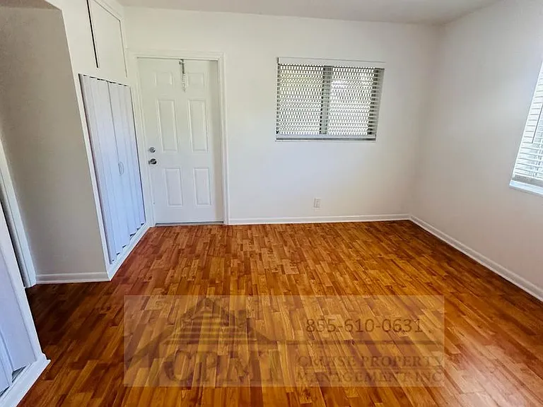 401 S Lakeside Dr Lake Worth, FL 33460 — Photo 10