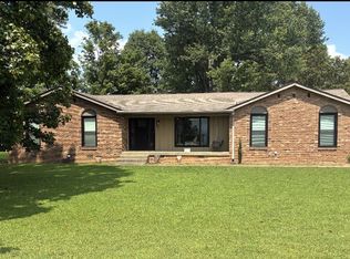 3203 E Old Ashland City Rd, Clarksville, TN 37043