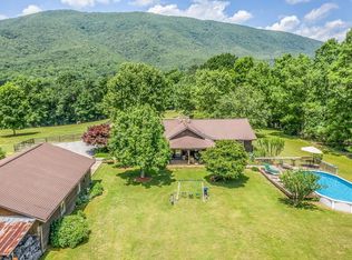 305 Twin Ponds Rd, New Castle, VA 24127