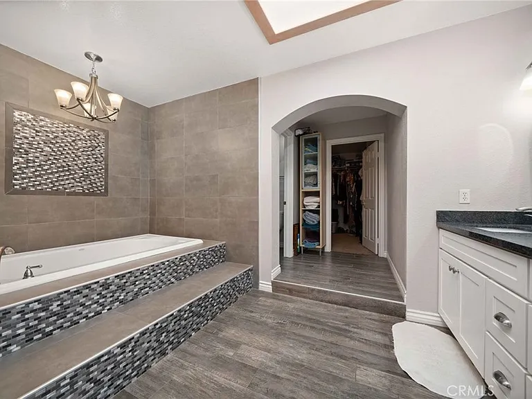 7455 Jola Dr — Photo 42