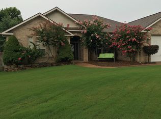 210 Blake Dr, Centerton, AR 72719