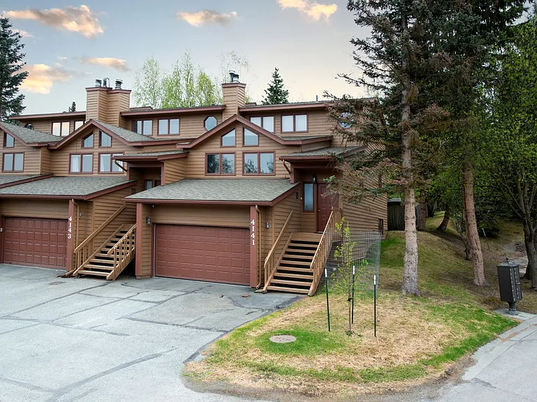 4141 Raspberry Rd — Photo 1