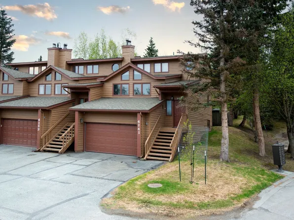4141 Raspberry Rd, Anchorage, AK 99502